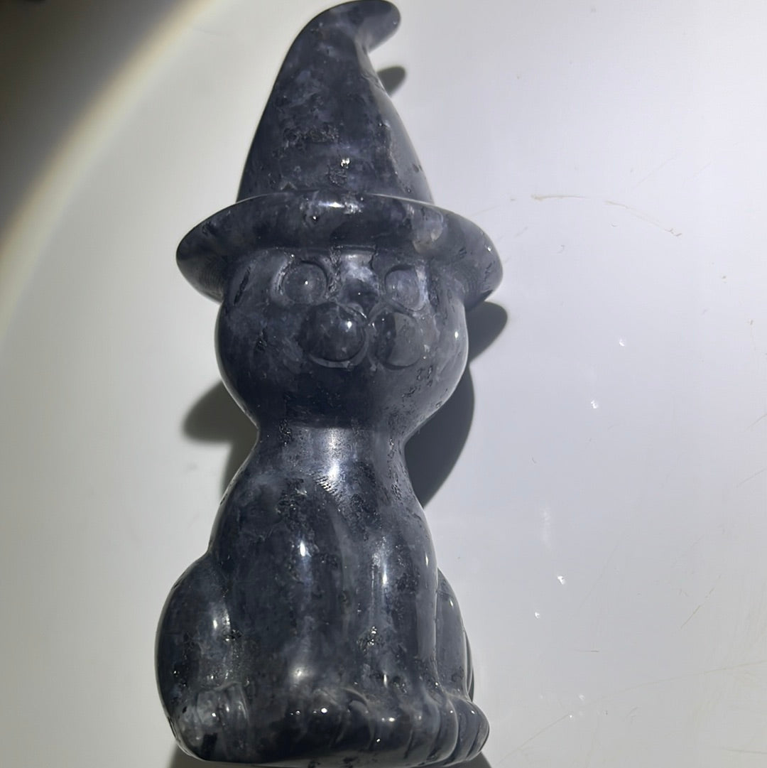 Larvikite cat carving